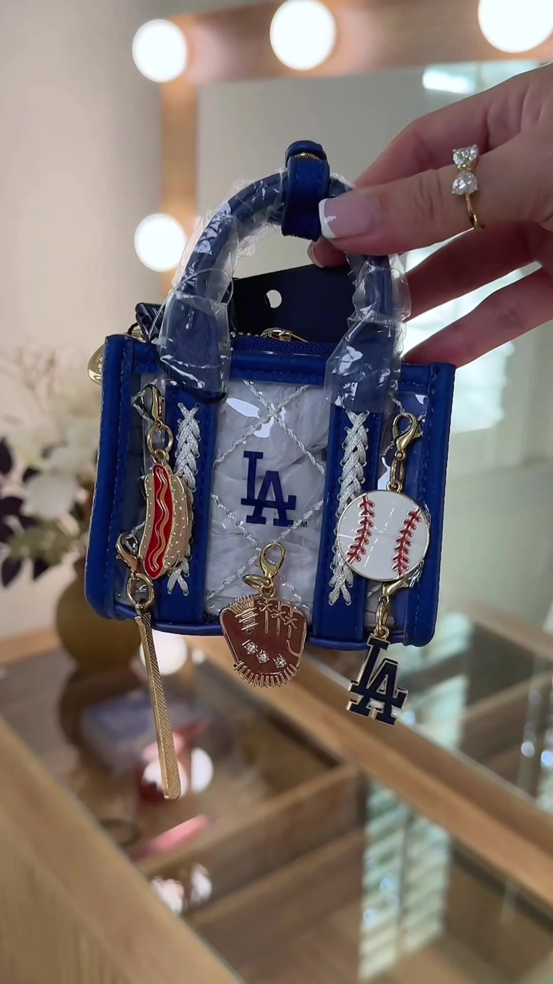 MLB Clear Mini Tote Bag Charm-Themed Pendants, Team Logo Keycha…