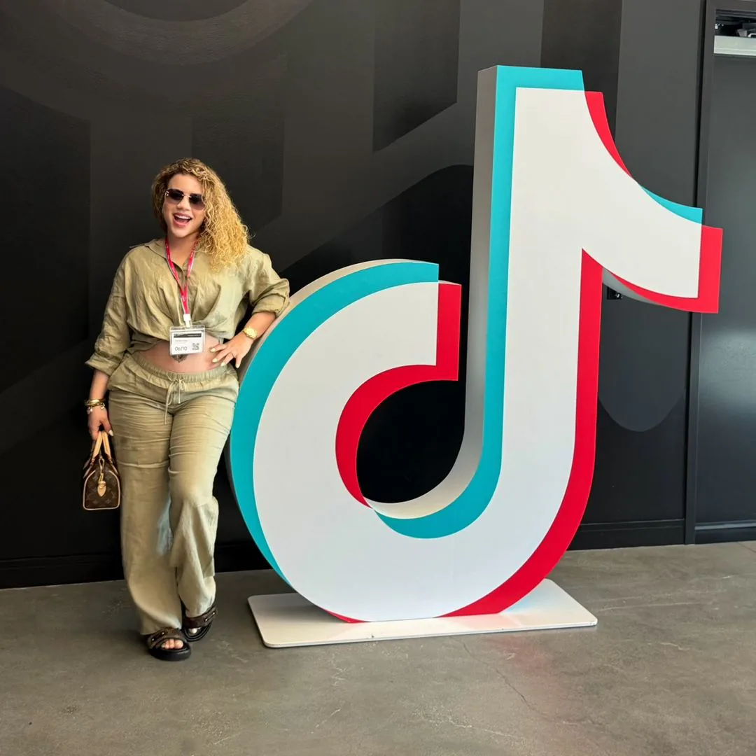 Una Flor Cubana TikTok profile